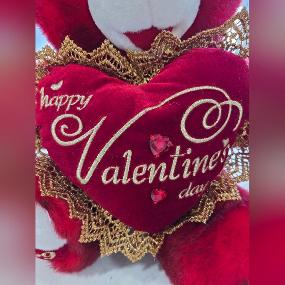 Dan Dee 2009 Collectible Valentine's Day Red Teddy Bear with Gold Heart. - Picture 6 of 7